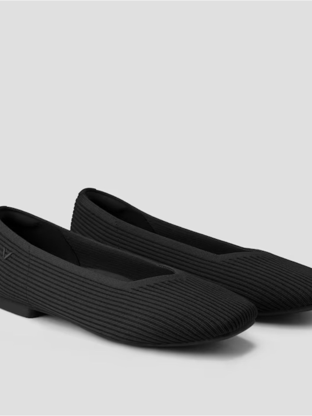 Black Women's Knit Slip-On Ballet Flats size 10